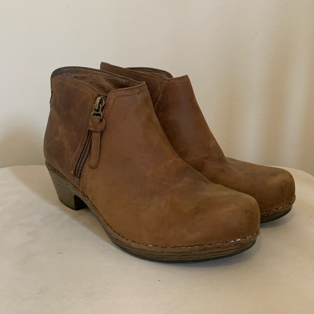 Dansko Women’s Boots, size 9 (39)